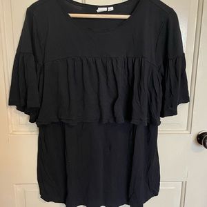 Gap Maternity Nursing Pumping top